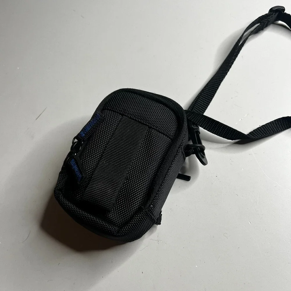Sony Compact Camera Case‎ Black Nylon Padded Shoulder Bag with Belt Loop